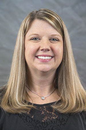  Leslie Johnson 
